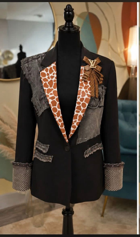 Lioness Statement Blazer